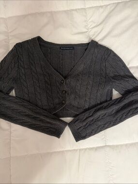 Brandy Melville Charcoal Cable Knit V-Neck Cropped Cardigan